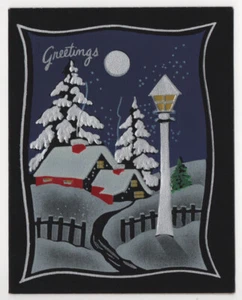 Tarjeta de Navidad vintage de mediados de siglo escena de noche nevada con detalles plateados en relieve - Imagen 1 de 3