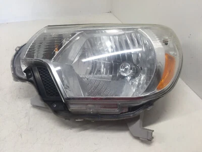 Faro delantero dañado conductor LH Toyota Tacoma 2012-2015 8115004180 OEM Foto 1 de 4