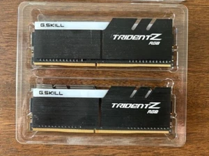 TRIDENT Z5  RGB DDR4-4133 8GX2 INTEL XMP 2.0 READY(F4-4133C19D-16GTZR PRE-OWNED - Picture 1 of 2