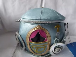 DANIELLE NICOLE CINDERELLA CARRIAGE BAG NEW TAGGED - Picture 1 of 4