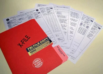 Raro X-FILES DAVID DUCHOVNY Mulder Pantalla Usado Prop Archivo FBI, CERTIFICADO DE AUTENTICIDAD + DVD Blooper Foto 1 de 4