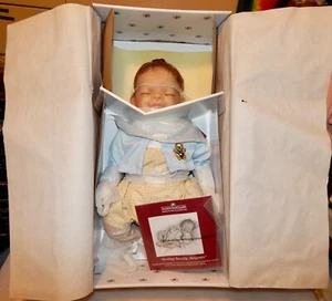 Ashton Drake Puppe Smile Sweetly Benjamin 16 Zoll Stoff & Vinyl & Echtheitszertifikat wirklich echt neu im Karton 1 V - Bild 1 von 6