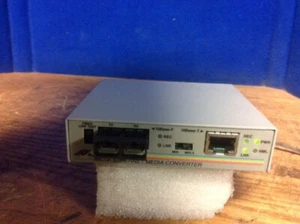 Allied Telesyn Ethernet Media Converter AT-MC13 - Picture 1 of 4