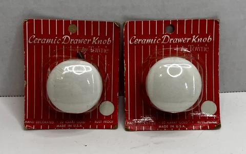 NOS Mid Century Yale & Towne NY White Ceramic Drawer Knob Pull Lot of 2 NEW Cover