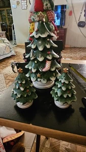 Vintage Lefton Ceramic Christmas Tree and salt and pepper shakers 054/96n - Picture 1 of 12