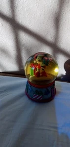 Weihnachtsmann Aufziehbox mit sich drehenden Wildtieren "Sana Claus Is Coming to Town" - Bild 1 von 2