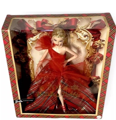 Barbie Signature 2024 Vacaciones Rubia Barbie Temporada Coleccionista Regalo ENVÍO GRATUITO Foto 1 de 3