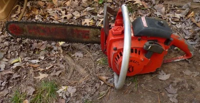 Sierra Automática Homelite Super XL De Colección Buena Compresión (Para Piezas o Reparación) Foto 1 de 4