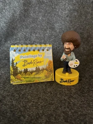 🎨 Mini figura parlante y libro abatible de Bob Ross - ¡Funciona! Happy Little Collectible Foto 1 de 4
