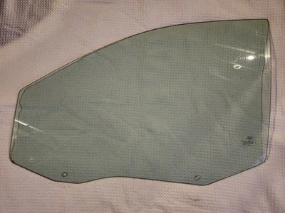 Grand Caravan Town & Country 2008-20 ventana delantera del conductor vidrio izquierdo OEM templado Foto 1 de 4