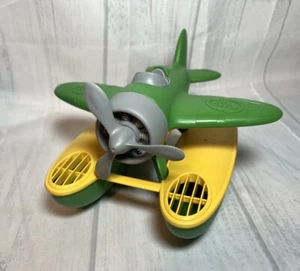 Green Toys gelbes Flugzeug 100 % recycelt Wasserflugzeug Spielzeug Made in USA - Bild 1 von 7