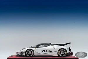 1/18 MR Collection Ferrari FXX-K EVO White 🤝ALSO OPEN FOR TRADE🤝 - Picture 1 of 5