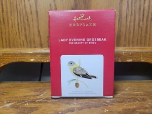 Hallmark Keepsake Ornament 2021 Lady Evening Grosbeak - Foto 1 di 3
