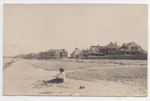 1911 RPPC Postal de Dama en la Playa cerca de Casas en Surfside Beach Boston MA - Imagen 1 de 2