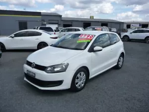 2011 Volkswagen Polo Trendline 6R 3 Door Hatch 1.4i Petrol 5 Speed Manual - Picture 1 of 18