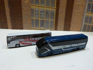 2 Stück Autobusse von Rietze Spur N         67/82 - Picture 1 of 1