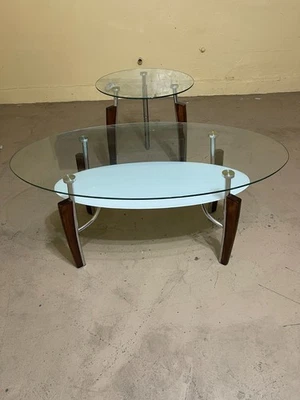 УНИКАЛЬНЫЙ ПОДХОДЯЩИЙ ЖУРНАЛЬНЫЙ СТОЛИК ИЛИ ТОРЦЕВОЙ СТОЛИК СО СТЕКЛЯННОЙ ПОВЕРХНОСТЬЮ!!! - Изображение 1 из 2