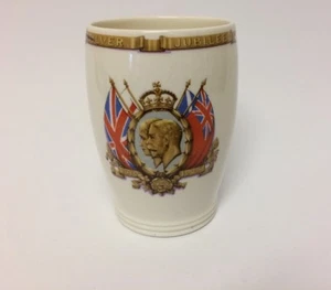 KING GEORGE V - QUEEN MARY - Vintage COMMEMORATIVE Beaker Silver Jubilee 1935 - Picture 1 of 3