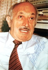 Nazi Hunter Simon Wiesenthal Signed Photo