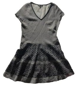 Nanette Lepore Size L Dress Length 39” Short Sleeve Sweater V Neck MIDI #B - Picture 1 of 6