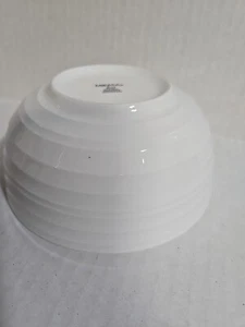 Mikasa Swirl Bone China weiß Müsli Suppe Schüssel 6" quer - Bild 1 von 4