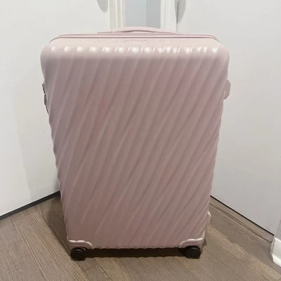 Equipaje de embalaje con ruedas giratorias expandibles TUMI 19 grados 31 pulgadas textura tauve Foto 1 de 4