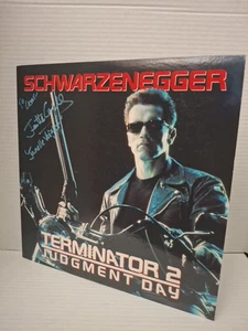 Terminator 2 (1991 LASERDISC)SIGNED BY JENETTE GOLDSTEIN, John's Foster Mom,gr - Picture 1 of 4