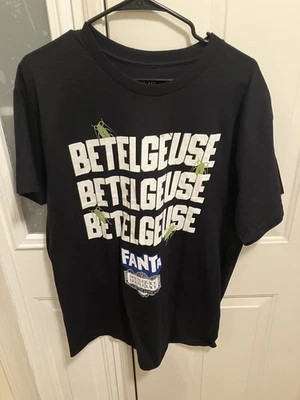Camiseta FANTA Tiempo Limitado Walmart Exclusiva Redención BEETLEJUICE Talla L Negra Foto 1 de 4