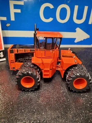 big bud tractor 1/32 Orange Metallic - Image 1 of 4