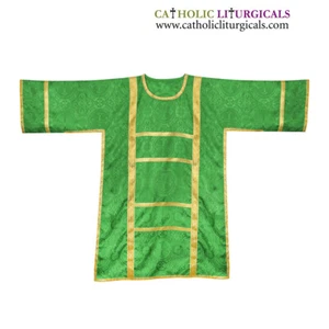 Spanish Dalmatic Green Vestment with Deacon's Stole & Maniple, Chasuble, NEW - Picture 1 of 2