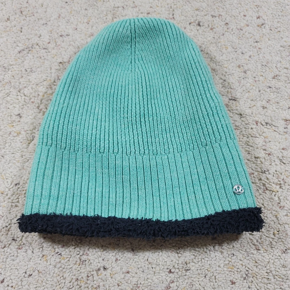 Gorro Lululemon Merino lã toque aconchegante verde perfeito preto forro difuso RARO - Imagem 1 de 4