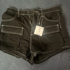 Ladies Bershka Denim Shorts Size EUR 38 - Picture 1 of 5