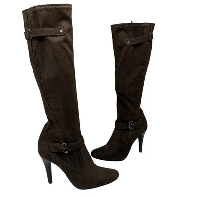 Botas hasta la rodilla de gamuza sintética Marc Fisher para mujer talla 8 marrón tacón holgado coqueta Foto 1 de 4