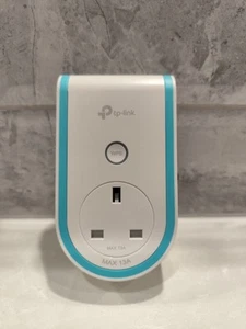 TP-Link RE365 AC1200 Mbps Wi-Fi Range Extender with AC Passthrough UK Plug white - Afbeelding 1 van 6