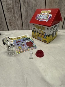 "Cacahuetes Cristal Sorpresa Snoopy con Cuenco y Hueso Serie 1 Figura 2"" CraZart" - Imagen 1 de 4