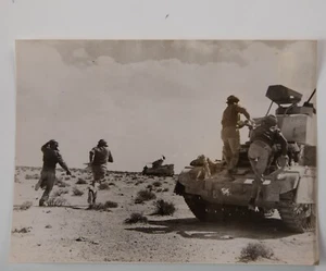 2 Photo Analogue Press 1945 Militaria 15X20cm UK Tobruk - Picture 1 of 2