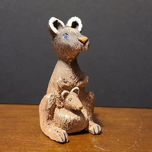 Artesania Rinconada Sunrise Kangaroo Classic Retired 04 VERY RARE - Picture 1 of 5