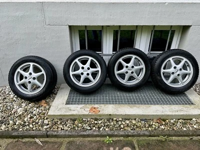 Satz Räder mit Alufelgen und Winterreifen für Fiat 500 und andere PKW - Bild 1 von 4