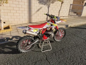 KIT GRÁFICOS-CALCOMANÍAS-PEGATINAS AJUSTE: BETA RR 125-250-300-350-430 2018-2019 FLUO - Imagen 1 de 5