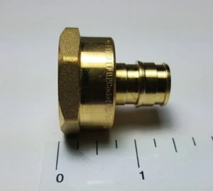 ADAPTADOR DE EXPANSIÓN NPT HEMBRA 1/2"" PEX A X 3/4"" F1960 - Imagen 1 de 4