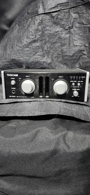 Tascam UH-7000 COVERTER Mic Preamp USB Audio Interface - Image 1 of 4