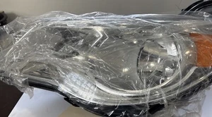 2009-2014 Volkswagon Routan Driver Left Headlight 05113439AD OEM - Picture 1 of 10