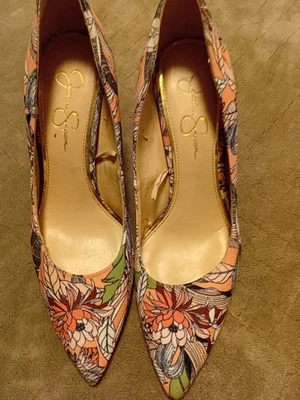 Jessica Simpson Floral Pumps 10 - Image 1 of 4
