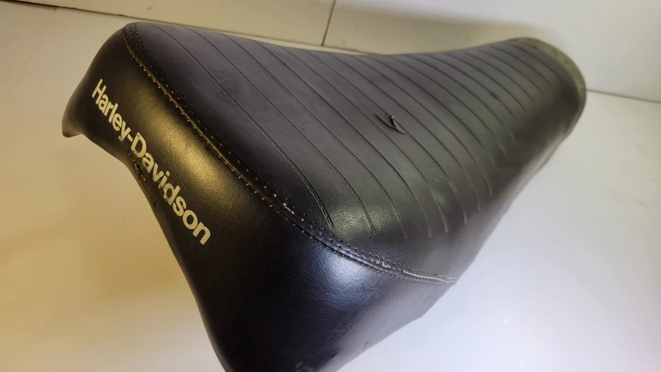 司机座椅平底锅 1976 年哈雷戴维森 SX250 SX 250 AMF Aermacchi R3 — 第 1/4 张图片