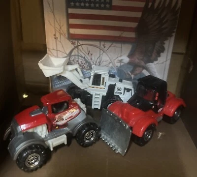 Matchbox Tractor Plow 2005, Quarry king 2007 & Dirtroyer Tractor  2018 - Image 1 of 4