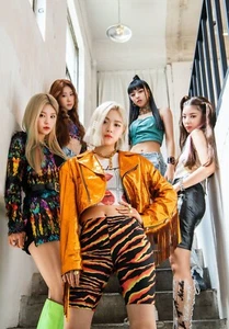 ITZY V2 ... K POP Poster Various Sizes - Picture 1 of 1