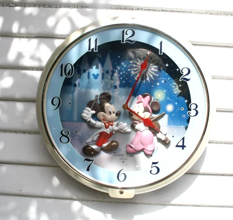 Vintage "Disney Time" Musical Pearl White Wall Clock Super Rare Cover
