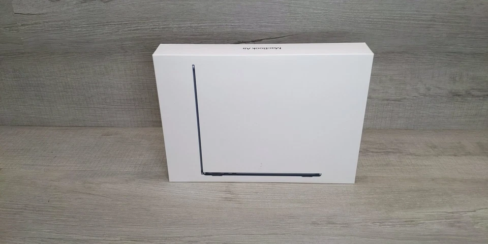 Apple MacBook Air 13" M3 chip 16GB RAM 512GB SSD Space Gray MXCR3LL/A 2024 Model