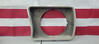 Bisel de faros izquierdo Ford 1978 78 lado del conductor LH F100 F150 F250 F350 Bronco  Foto 1 de 3