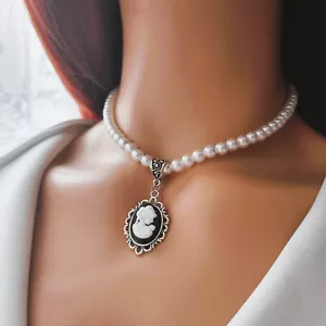 Pearl Imitation White Beaded Necklace Cameo Pendant Colour Elegant Style Women - Picture 1 of 8